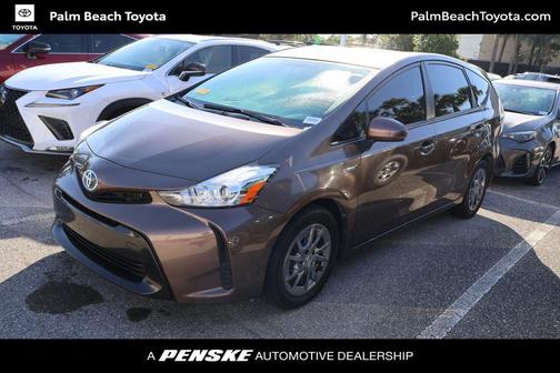 Toasted Walnut Pearl 2017 Toyota Prius v Three