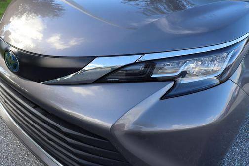 2022 Toyota Sienna XLE 8 Passenger