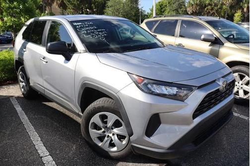 2022 Toyota RAV4 LE