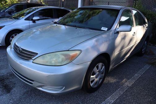 2004 Toyota Camry LE
