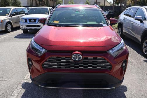 2024 Toyota RAV4 Hybrid SE