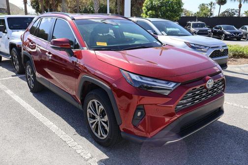 2024 Toyota RAV4 Hybrid SE