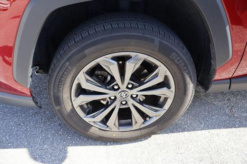 2024 Toyota RAV4 Hybrid SE