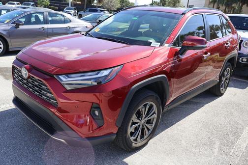 2024 Toyota RAV4 Hybrid SE