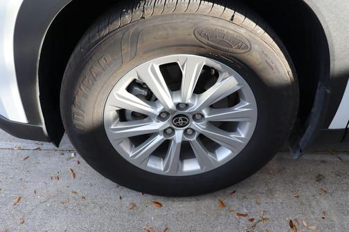 2025 Toyota Grand Highlander Hybrid XLE