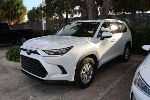 2025 Toyota Grand Highlander Hybrid XLE
