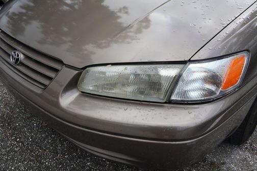 Sable Pearl 1999 Toyota Camry LE