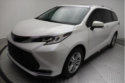 2024 Toyota Sienna Limited 7-Passenger