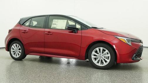 Finish Line Red/Midnight Black Metallic 2026 Toyota Corolla SE