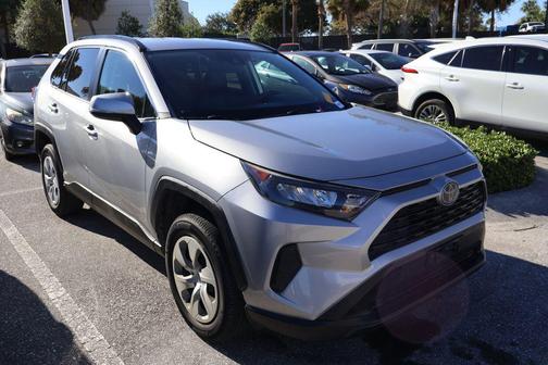2020 Toyota RAV4 LE