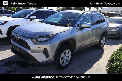 2020 Toyota RAV4 LE