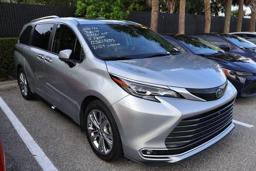 Celestial Silver Metallic 2024 Toyota Sienna Platinum