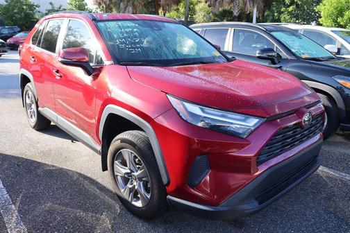 2024 Toyota RAV4 XLE