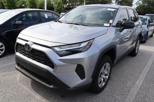 2023 Toyota RAV4 LE