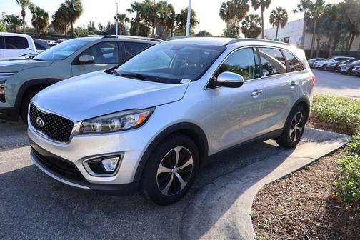 2016 Kia Sorento EX