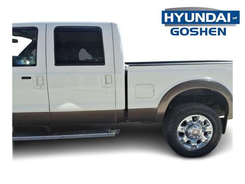 OXFORD WHITE 2015 Ford F-250 Lariat