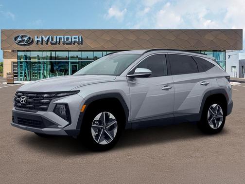 Shimmering Silver 2026 Hyundai TUCSON SEL Premium
