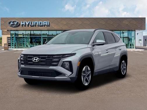 Shimmering Silver 2026 Hyundai TUCSON SEL Premium