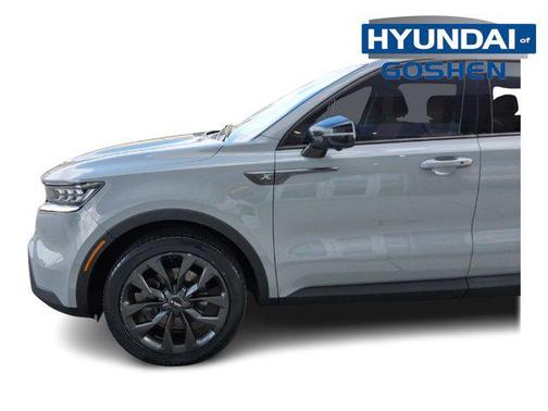 Wolf Gray 2022 Kia Sorento SX