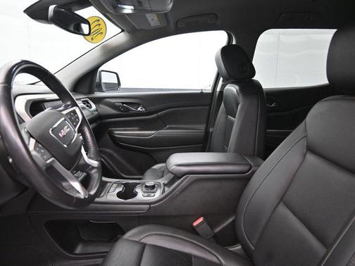2022 GMC Acadia AWD SLT