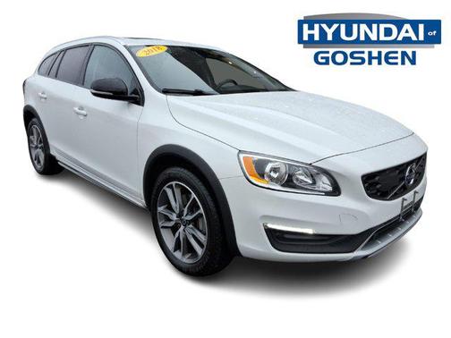 2018 Volvo V60 Cross Country T5