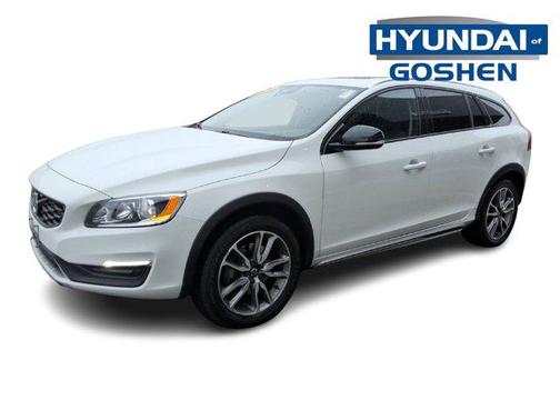 2018 Volvo V60 Cross Country T5