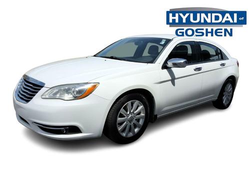 Bright White Clearcoat 2014 Chrysler 200 Limited