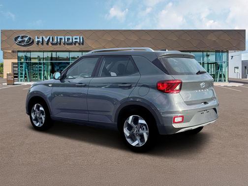Ecotronic Gray 2026 Hyundai VENUE SEL