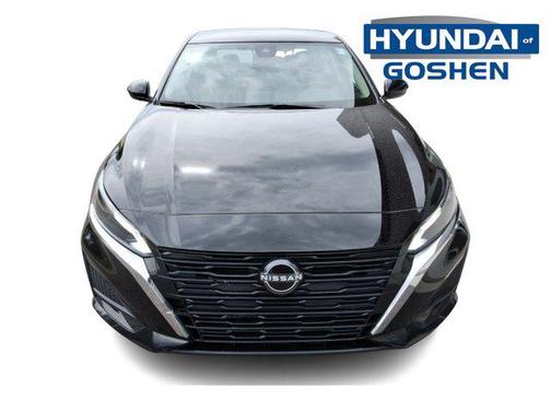Super Black 2023 Nissan Altima 2.5 SV