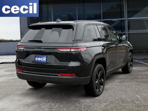 Diamond Black 2025 Jeep Grand Cherokee Limited