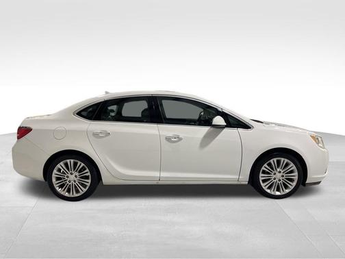 2013 Buick Verano Base