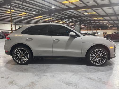 2021 Porsche Macan S