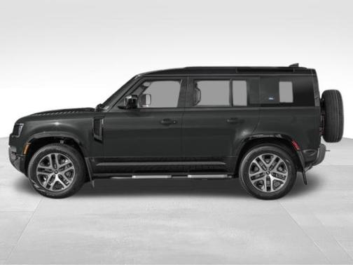 2024 Land Rover Defender P400 X-Dynamic SE