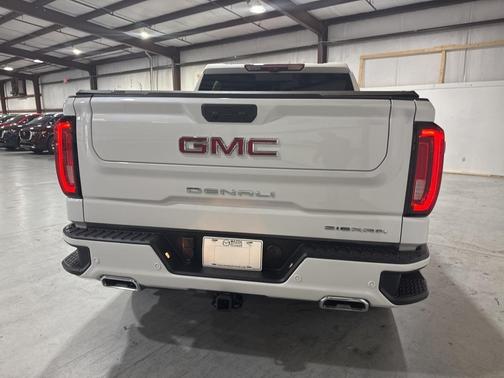 2025 GMC Sierra 1500 Denali