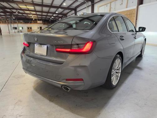 2024 BMW 330 i