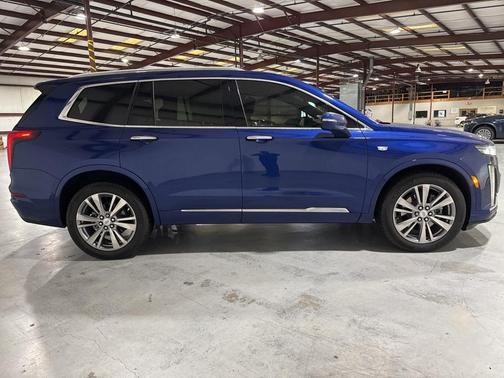 2023 Cadillac XT6 Premium Luxury AWD