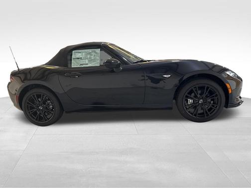 2025 Mazda MX-5 Miata Club