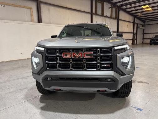 2024 GMC Canyon AT4