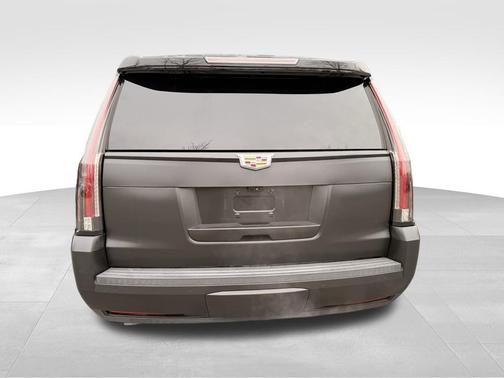 2017 Cadillac Escalade Platinum