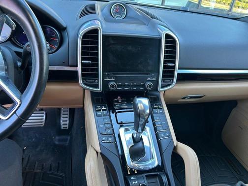 2018 Porsche Cayenne S