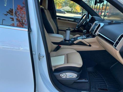 2018 Porsche Cayenne S