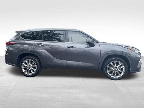 2022 Toyota Highlander Limited