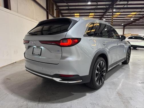 2024 Mazda CX-90 PHEV Premium