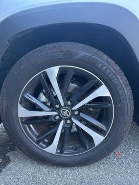 2025 Toyota Corolla Cross Hybrid XSE
