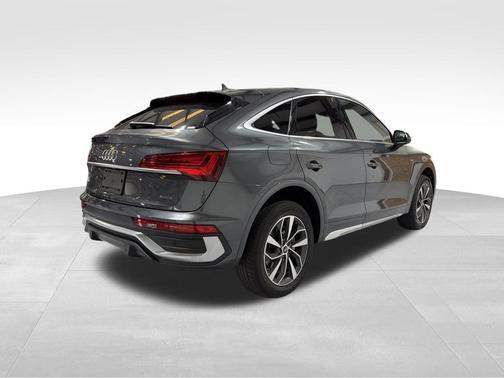 2022 Audi Q5 45 S line quattro Premium