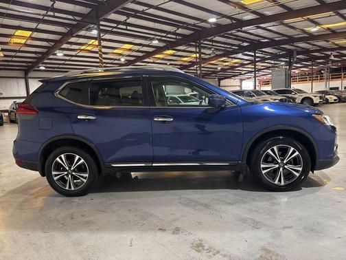 2017 Nissan Rogue SL