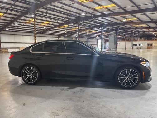 2020 BMW 330 i