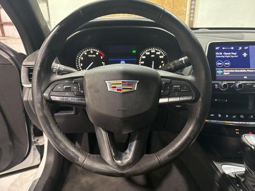 2023 Cadillac CT4 Luxury