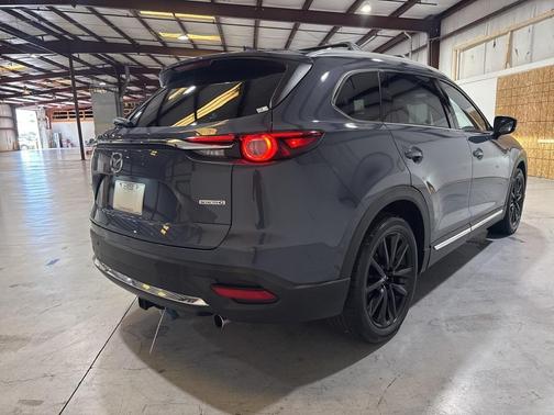 2022 Mazda CX-9 Carbon Edition