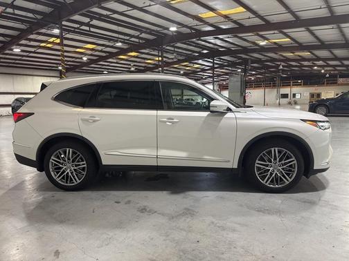 2023 Acura MDX Advance